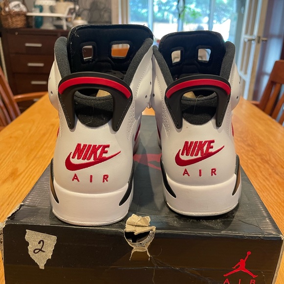 Jordan Retro 6’s Carmines - Picture 5 of 8